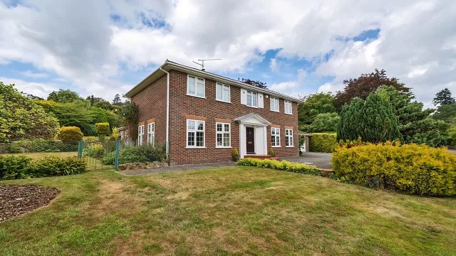 Look inside this majestic neo-Georgian house in Haslemere