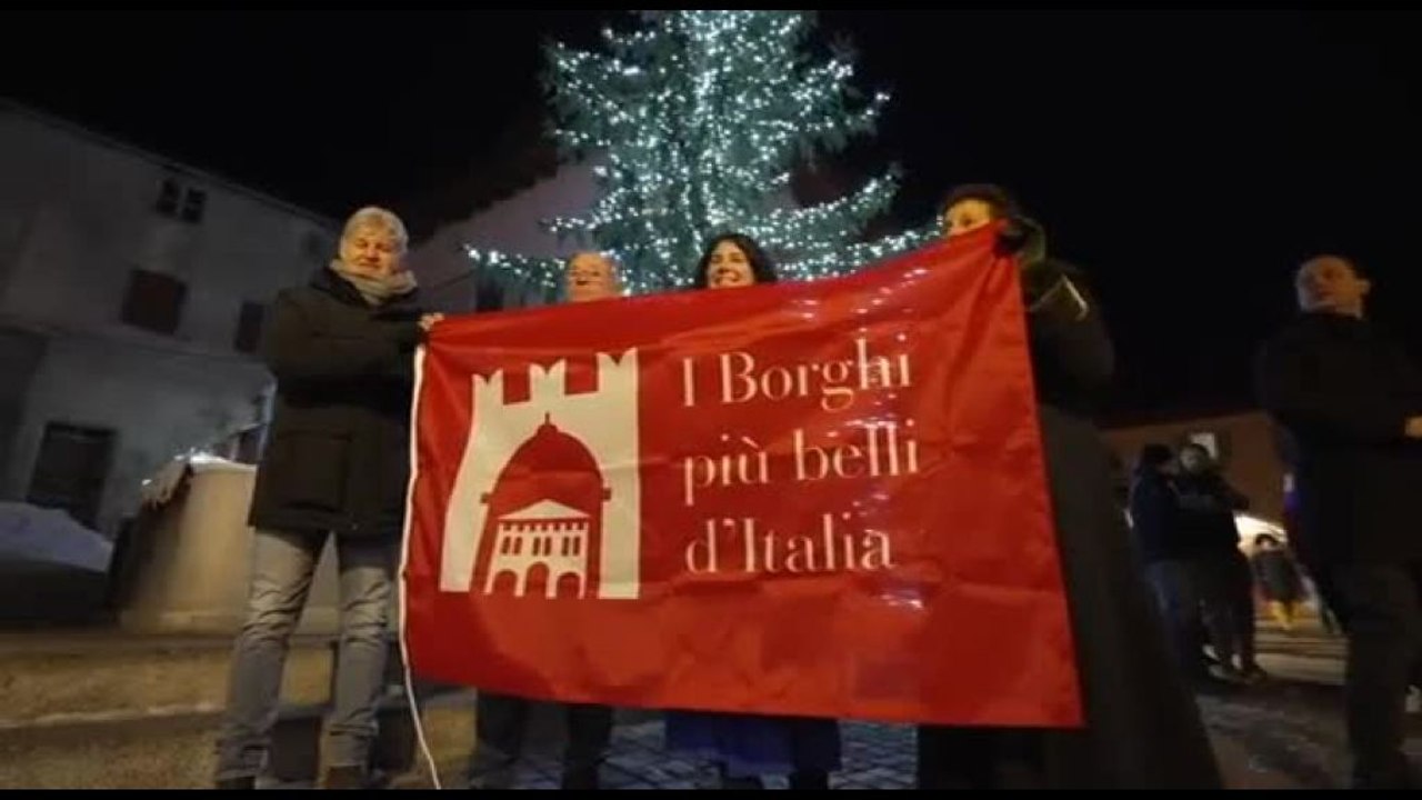 Ossana con 2.000 presepi nel club dei Borghi più belli d'Italia