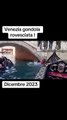Venezia - Gondola si rovescia, i turisti finiscono in acqua