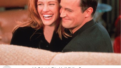 GALA VIDÉO - Mort de Mathew Perry : son ex Julia Roberts, bouleversée, brise le silence
