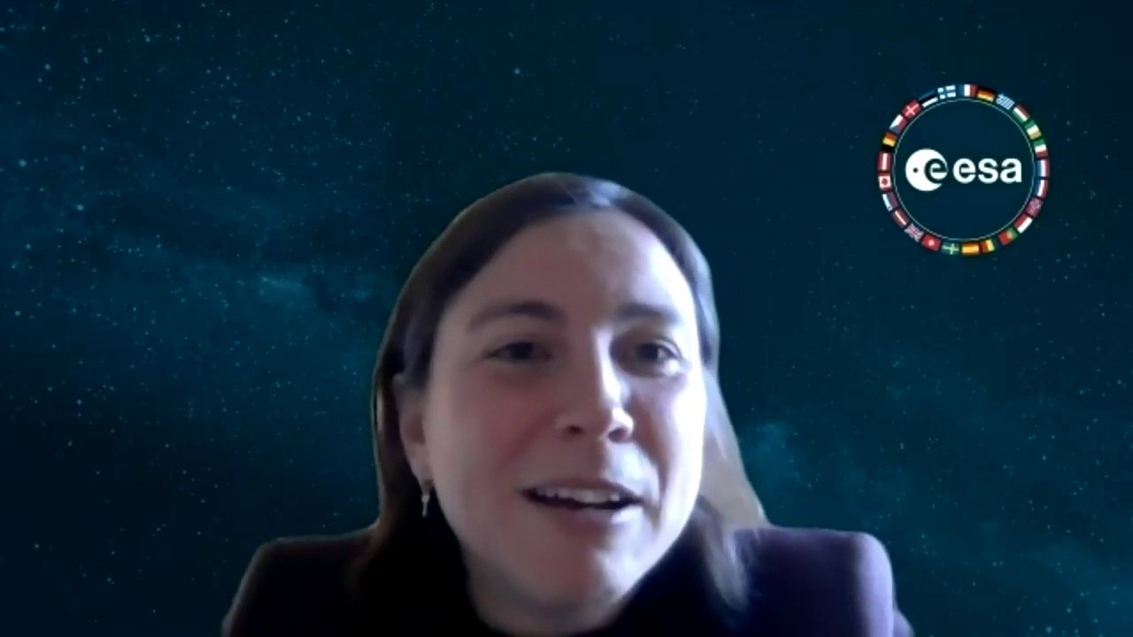 Élodie Viau, Directrice des télécommunications et des applications intégrées (ESA).