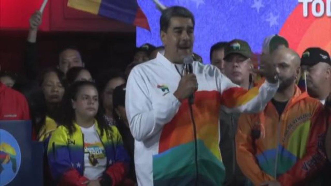 Venezuela, Maduro festeggia il referendum sulla Guyana
