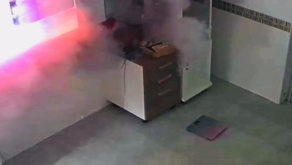 Phone power bank explodes metres away from resident in Thailand