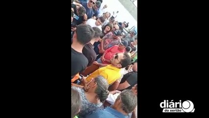 Tio de jovem assassinado em Uiraúna faz discurso comovente no sepultamento: "Carreguem nossa dor"