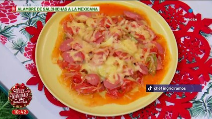 Prepara Alambre de salchichas a la mexicana