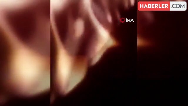 Sosyal medyada canlı yayını açıp evini ateşe verdi