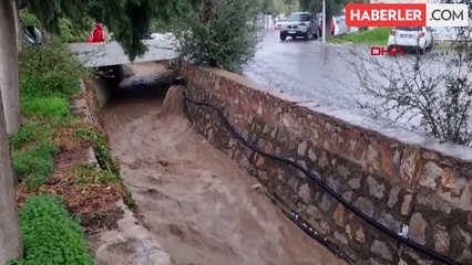 BODRUM'DA SAĞANAK; CADDELER GÖLE DÖNDÜ