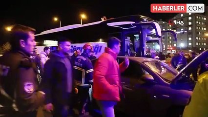Nevşehir'de kırmızı ışık ihlali yapan otobüs otomobile çarptı