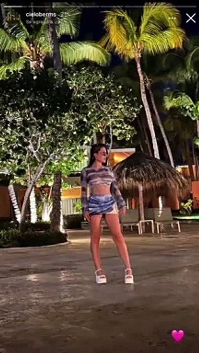 Piero Quispe disfruta de merecidas vacaciones e...