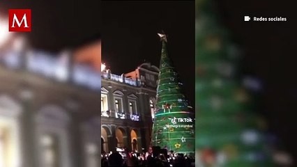 Internautas critican árbol de Navidad en Córdoba, Veracruz; lo reemplazan tras las burlas