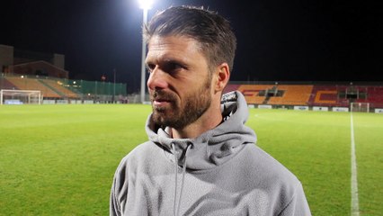 La réaction de Grégory Poirier au micro d'Enzo Buonalana après la victoire du FCM contre Niort 1-0
