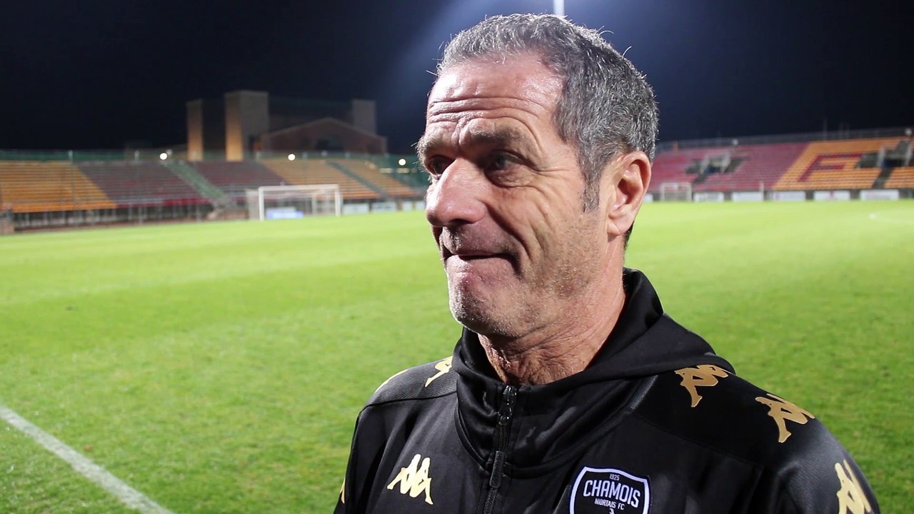 La réaction de Philippe Hinschberger au micro d'Enzo Buonalana après la victoire du FCM contre Niort