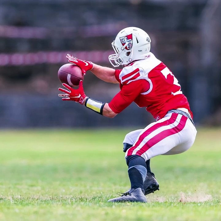 | IKENNA IKE | DIFFERENCES IN WOMEN’S AND MEN’S AMERICAN FOOTBALL (PART 1) (@IKENNAIKE)