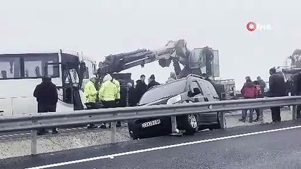 Ağrı’da sis kazayı beraberinde getirdi: 19 yaralı