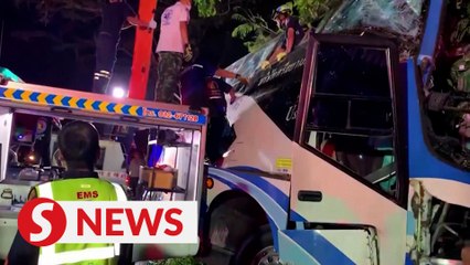 Fourteen dead as bus smashes into tree in Thailand