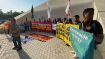 Gli attivisti per il clima protestano alla COP28 di Dubai