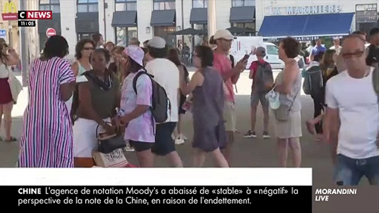 Le niveau de risque lié à la grippe aviaire sur le territoire métropolitain français a été relevé de "modéré" à "élevé" après la détection de "plusieurs foyers"