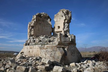 Depremde hasar görmüştü Yusuf Kümbeti'nde restorasyon başladı