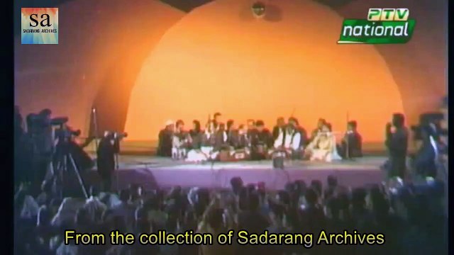 Ustad Nusrat Fateh Ali Khan with Rahat Fateh Ali Khan - Akhiyan Udeek Diyan