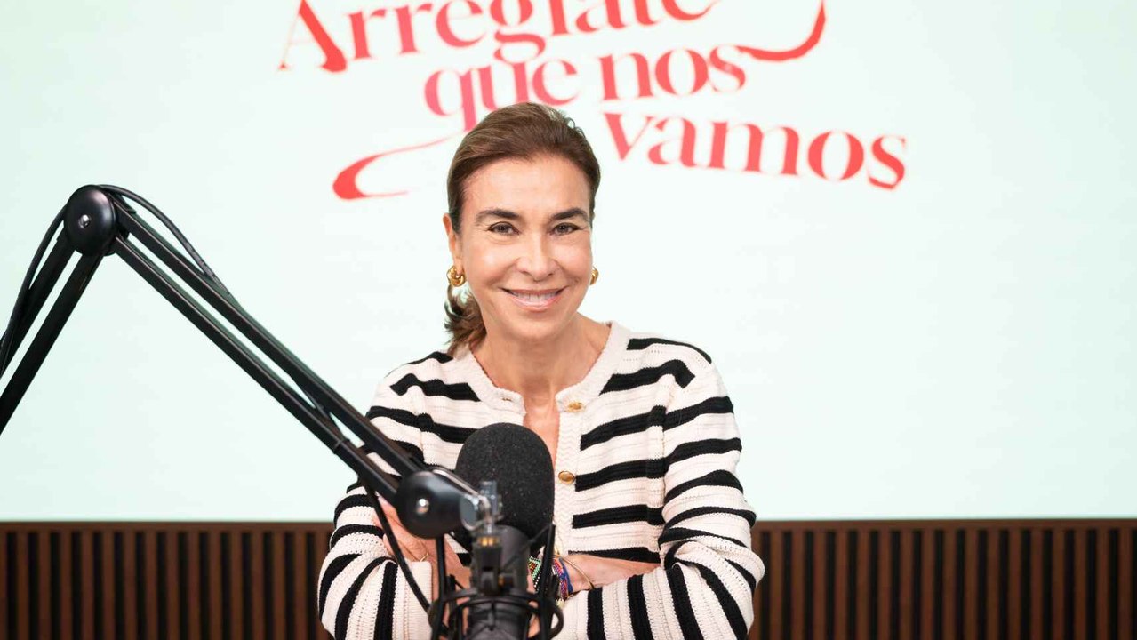 Carmen Posadas: "Nunca digo cosas duras, utilizo el humor tanto cuando me tengo que pelear con alguien como cuando quiero decir algo complicado"