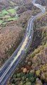 El vuelco de un camión cargado de hierba corta la Autopista del Huerna entre Asturias y León (Fuente: Guardia Civil de Asturias)