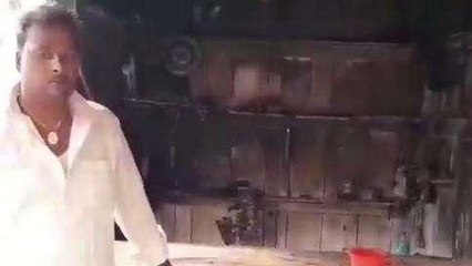 सिवान: मैरवा में आग लगने से दो दुकान में रखे हजारो का समान जलकर राख, देखें वीडियो