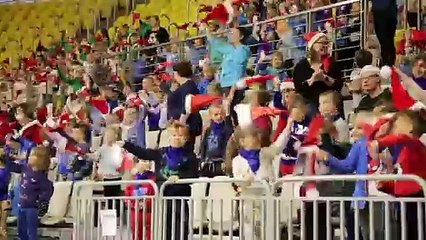 Mikołaj do przedszkolaków przyjechał na czerwonym quadzie