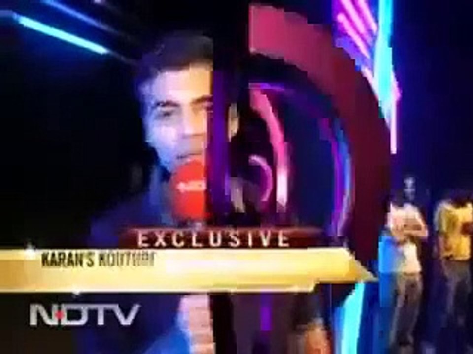 Shahrukh Khan and Gauri walk the ramp for Karan Johar and Shahrukh Khan's interview about it