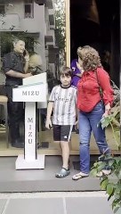 Srk's Son AbRam Looks All Adorable For His Day Outing At Mizu