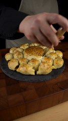 2 idées de feuilletée aux fromages et à la viandes à partager !