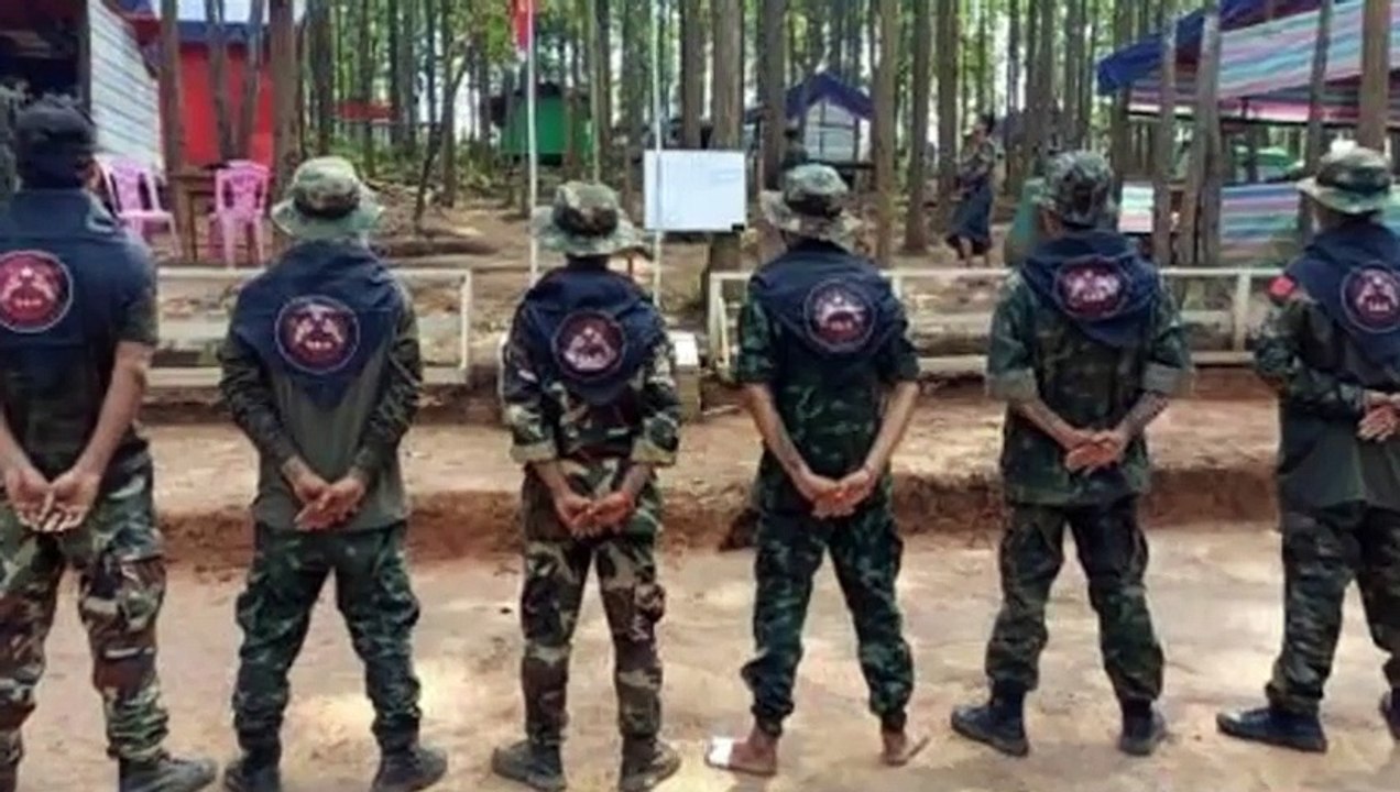 ဒီတိုင်းရင်းသားများအပေါ်ထားတဲ့ တပ်မတော်ရဲ့သဘောထားနဲ့ ဒီနေ့ နိုင်ငံအတွင်းဖြစ်ပွားခဲ့တဲ့ တိုက်ပွဲအခြေအနေများ - ဗိုလ်ချုပ်ဇော်မင်းထွန်း