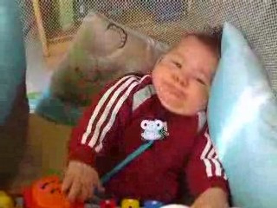 Mon fils ki fer des bulles 1