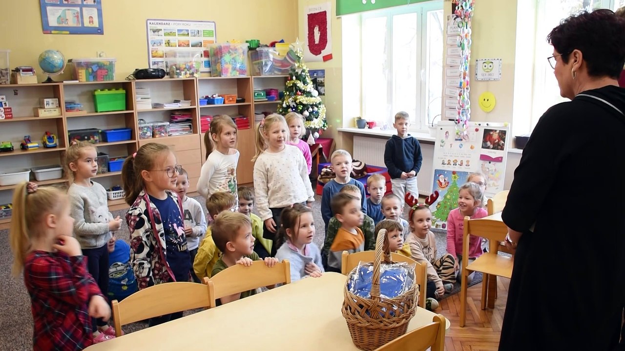 Kamizelki odblaskowe trafiły do dzieci ze szkół podstawowych w Brodnicy