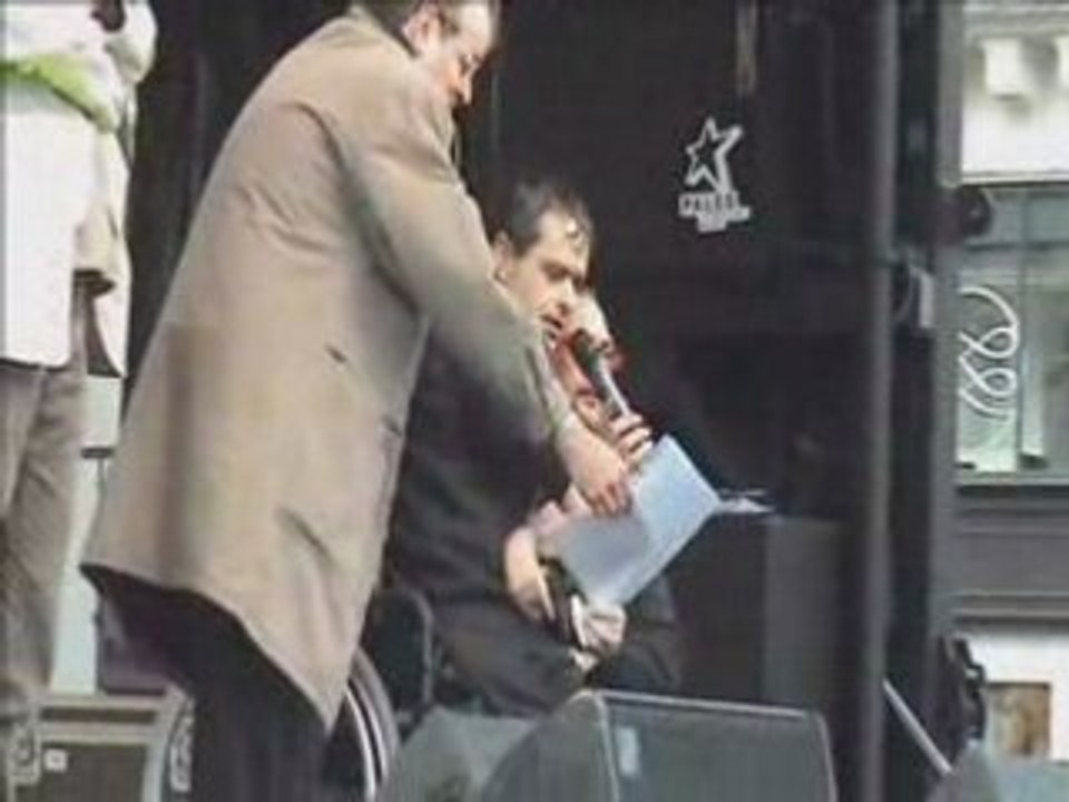 Manifestation "ni pauvre ni soumis"