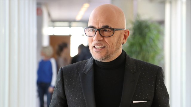 GALA VIDEO - Pascal Obispo arrête son concert subitement : les pompiers interviennent