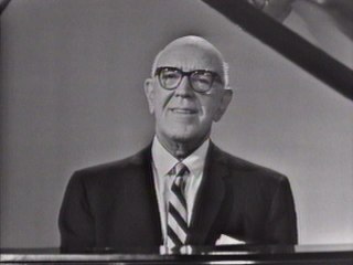 Jimmy McHugh - On The Sunny Side Of The Street / I'm In The Mood For Love / I Can't Give You Anything But Love (Medley / Live On The Ed Sullivan Show, March 8, 1964)