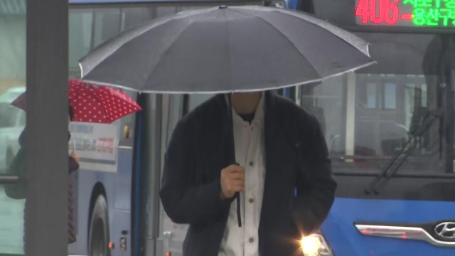 [날씨] 中 스모그, 전국 대기 질 탁해...오후 곳곳 요란한 비 / YTN