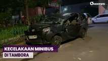 Minibus Ringsek Parah Usai Tabrak Truk yang Menepi di Tambora