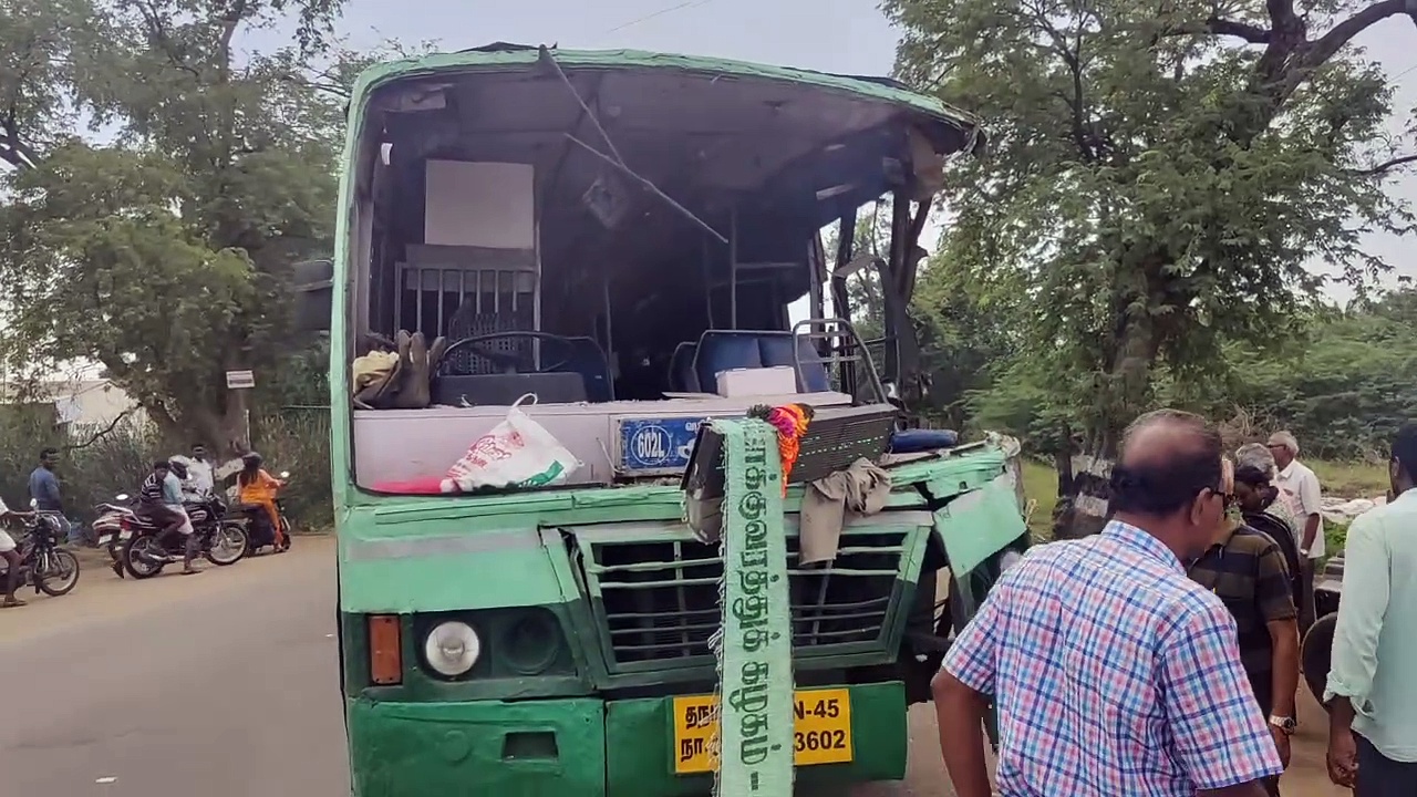 அரியலூரில் அரசுப் பேருந்து மரத்தில் மோதி கோர விபத்து; குழந்தை உள்பட 5 பேர் படுகாயம்