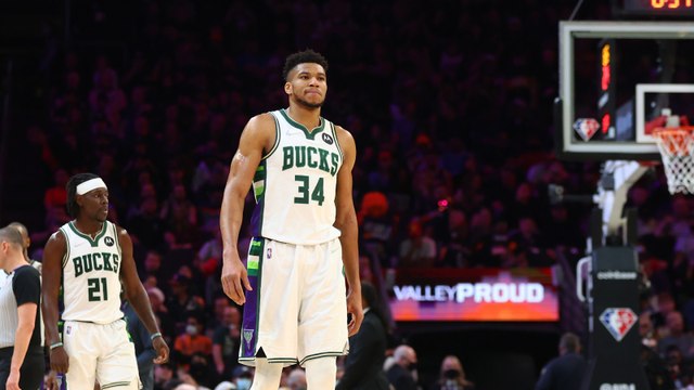 Milwaukee Bucks Dominate NY Knicks in NBA Season Tournament