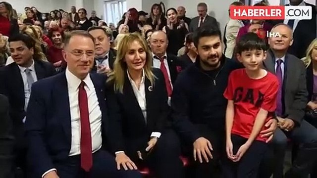 Beylikdüzü Belediye Başkanı Mehmet Murat Çalık 2024 yerel seçimlerinde aday adaylığını açıkladı
