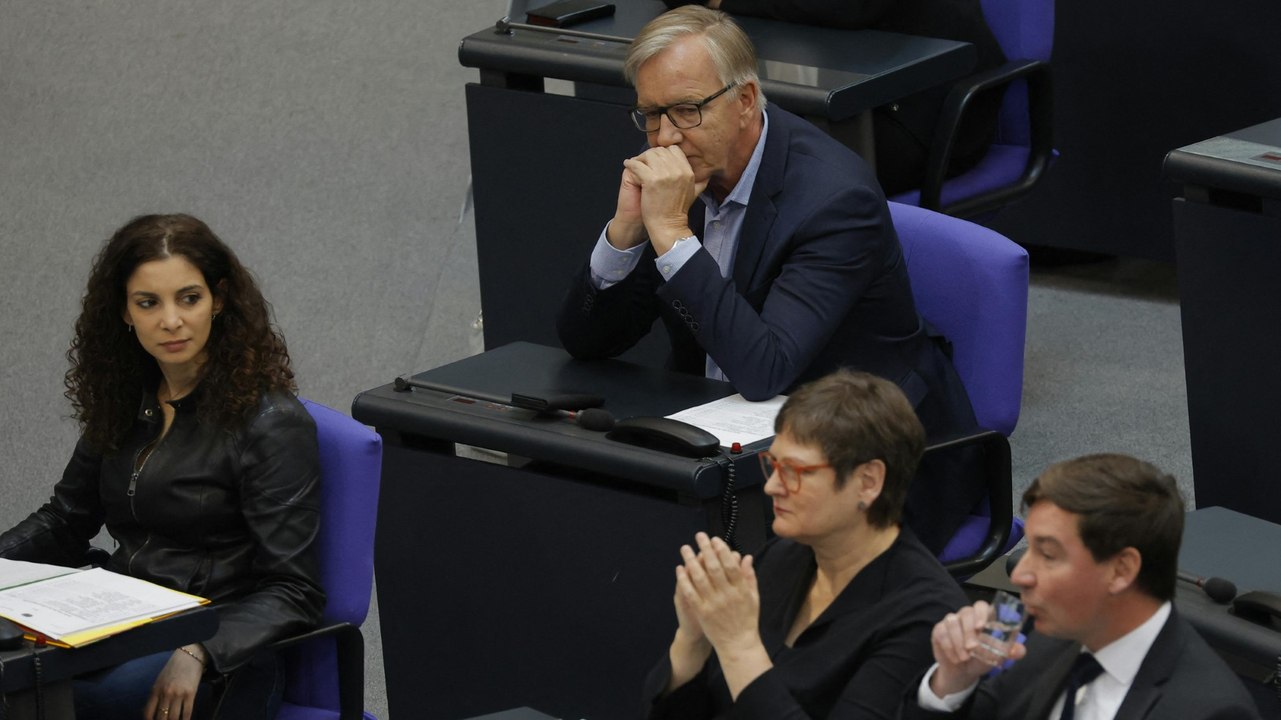 deutsche Linksfraktion im Bundestag existiert nicht mehr