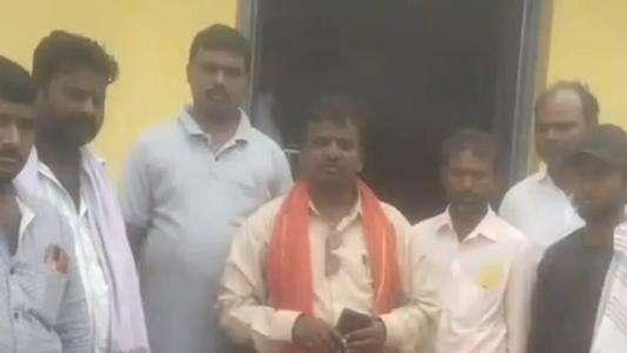 కర్నూలు జిల్లా: ఎకరాకు రూ.50 వేలు... అదే మా డిమాండ్
