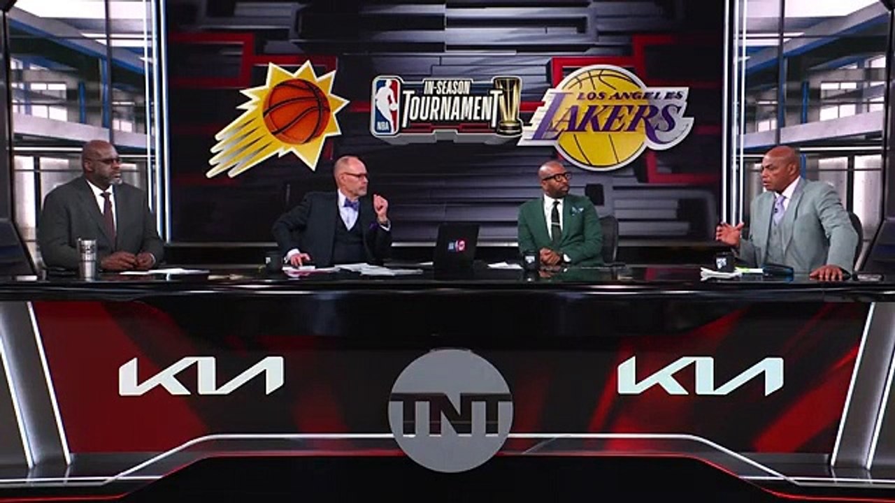 Lakers snag last semifinal spot after controversial timeout
