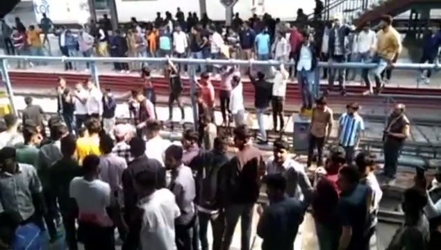 Sukhdev Singh Murder: गोगामेड़ी हत्याकांड के विरोध में जोधपुर बंद, समर्थकों ने रेलवे स्टेशन पर की तोड़फोड़
