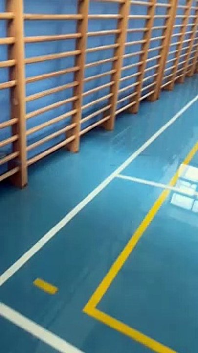 Sciopero all'istituto Cannizzaro: protesta degli studenti per la palestra e le aule che cadono a pezzi