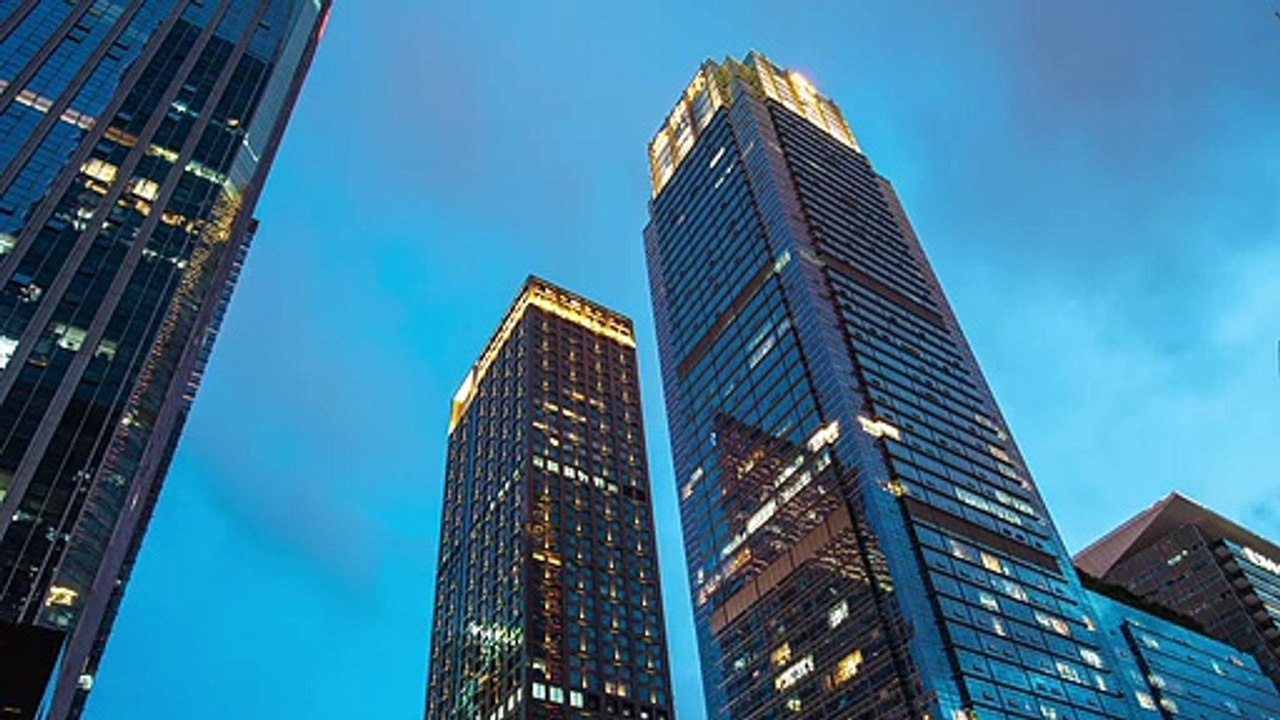 Time lapse of the skyscrapers in Hong Kong.