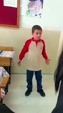 “Sınıf Annesi” uygulaması Milli Eğitim Bakanlığı tarafından yasaklandı. İsyankar öğrenci gündem oldu.