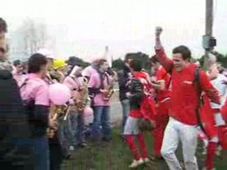 Supporters lillois et fanfare strasbourgeoise