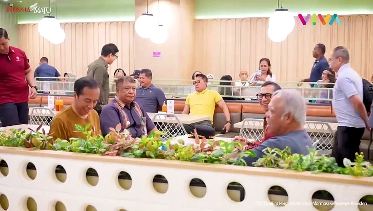 Gebukan Drum Pak Bas Iringi Jokowi Joget 'Gemu Famire'
